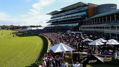LIVE BLOG: Major incident sees Half Yours fall in Caulfield Cup